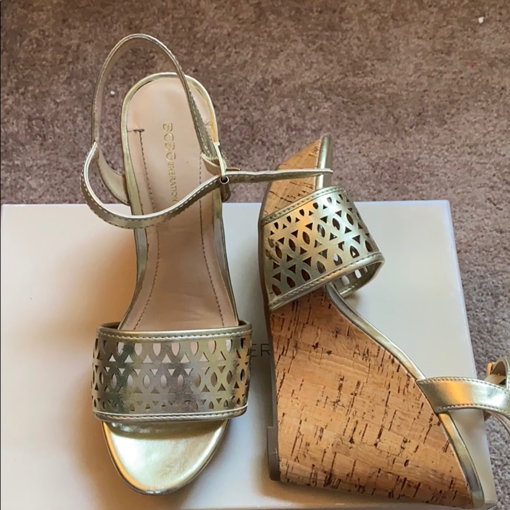 BCBGeneration Pippi Gold Strap Platform Cork Wedge - Picture 7 of 13